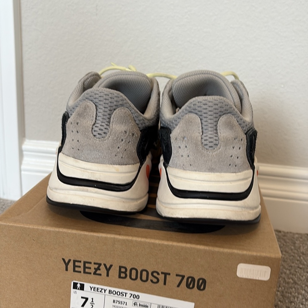 ADIDAS YEEZY BOOST 700 KANYE WEST WAVE RUNNER OG GREY WHITE BLACK 350 B75571 7.5 - Picture 6 of 11